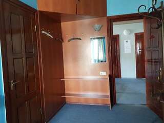 Гостевой дом Hotel Shele Гудаури Классический трехместный номер-1