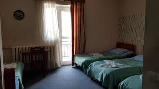 Гостевой дом Hotel Shele Гудаури Четырехместный номер-1