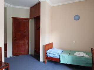 Гостевой дом Hotel Shele Гудаури Четырехместный номер-4